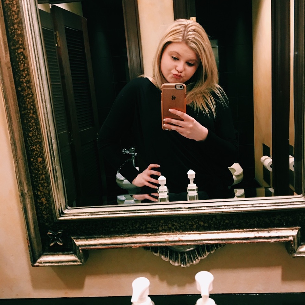 Meet your Posher, Claire